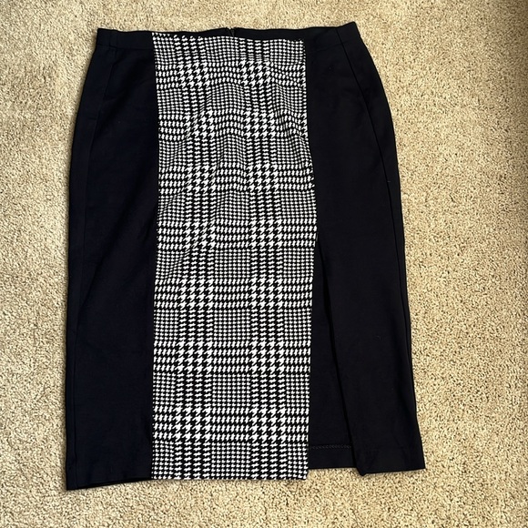 Lane Bryant Black and White Pencil Skirt - Picture 7 of 9